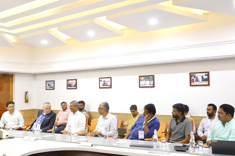 Discussions on Kerala's ecosystem as an ideal location to expand TelcoTech Solutions Hub's business opportunities in the state.