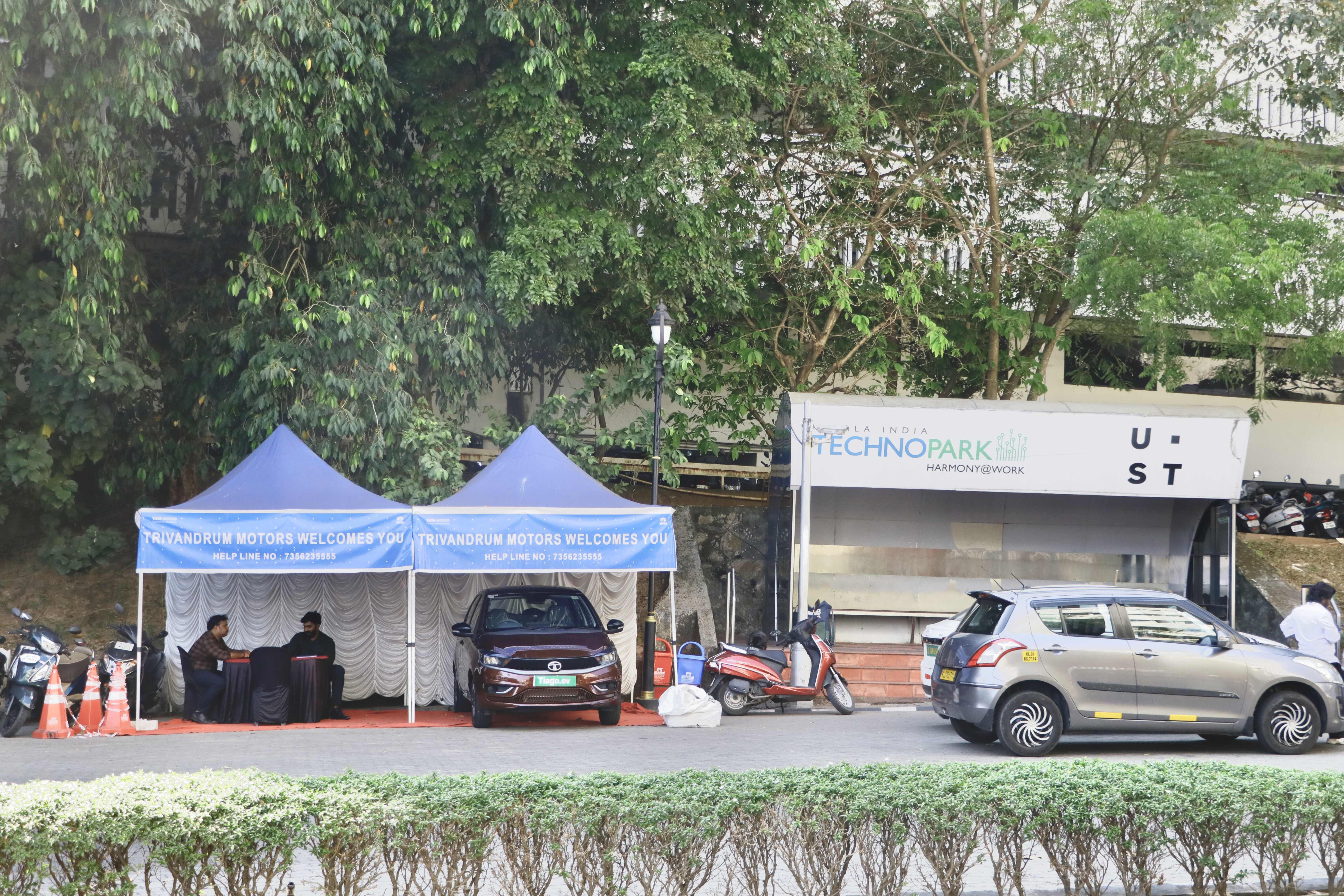 Exhibition Forecourt (Outdoor Display Space)