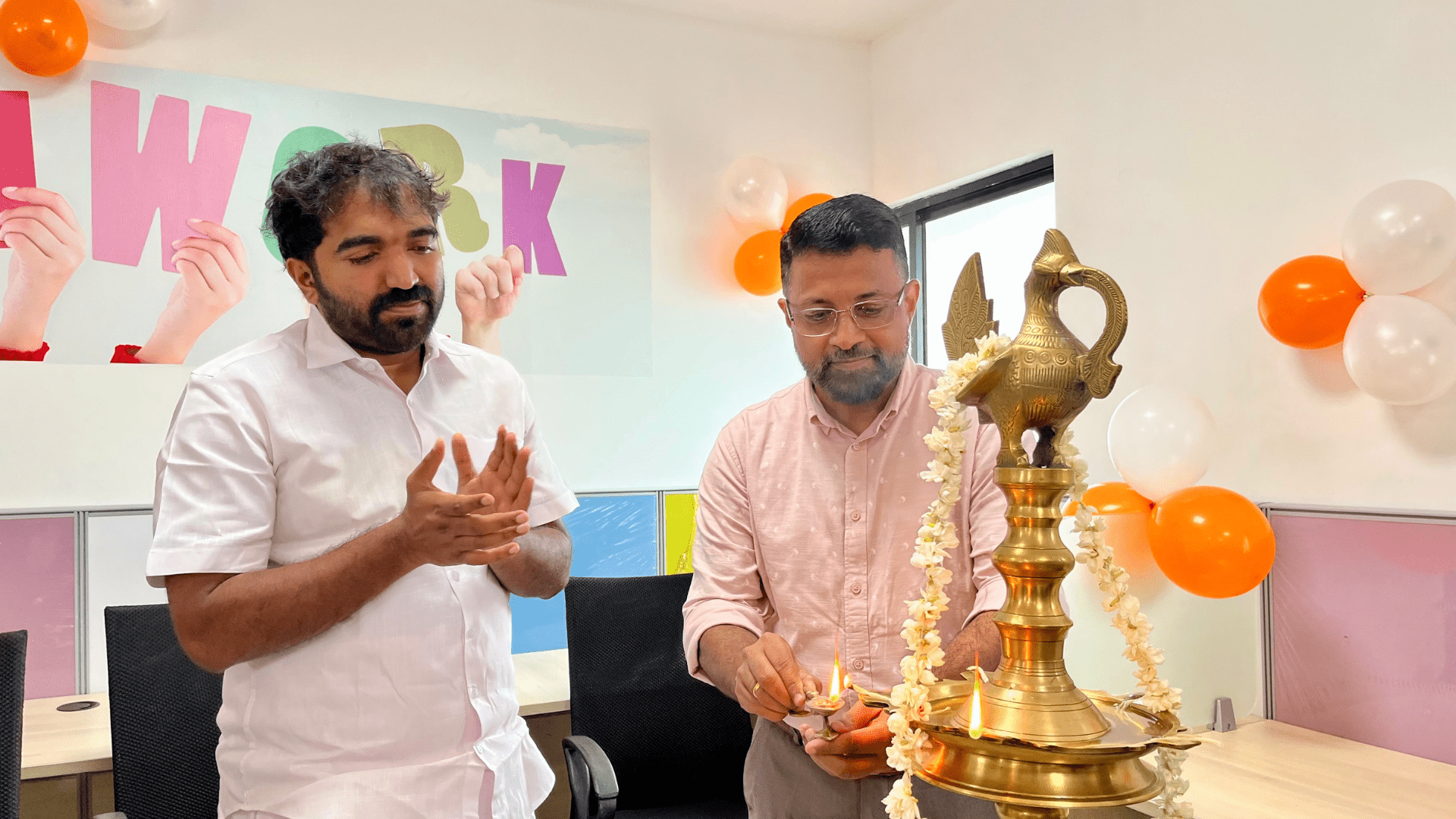 Col Sanjeev Nair (Retd), CEO Technopark, lighting the inaugural lamp.