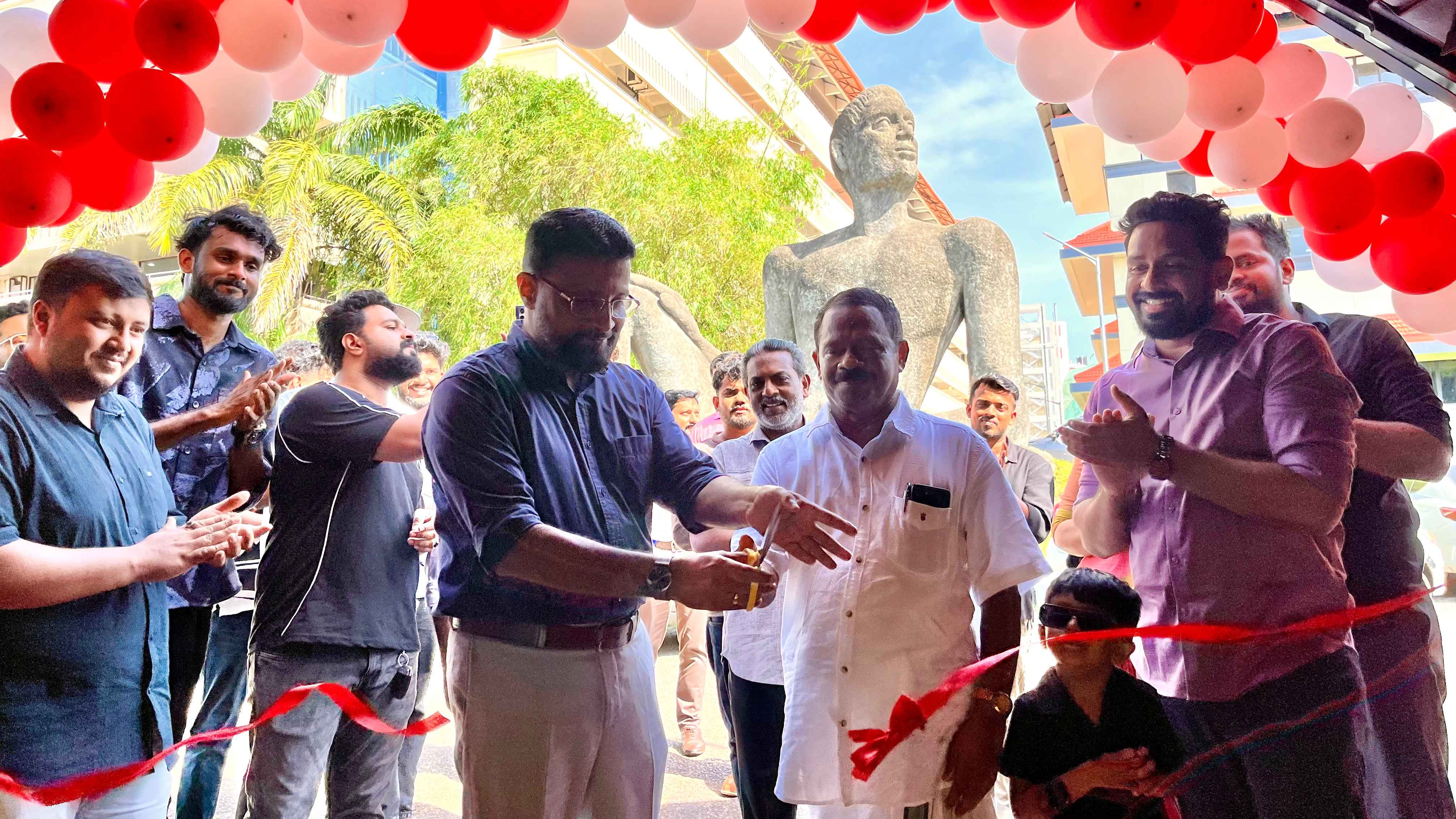 Col Sanjeev Nair (Retd), CEO Technopark, inaugurating Techno Bites restaurant in Phase I.