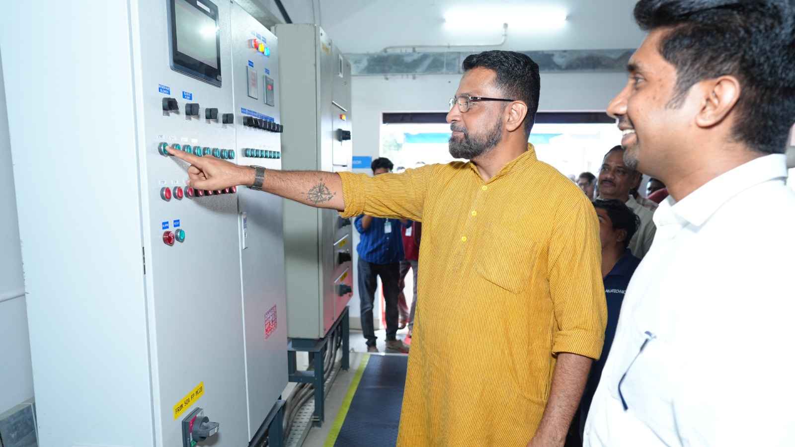 CEO Technopark operating the new machinery to officially inaugurate the STP.