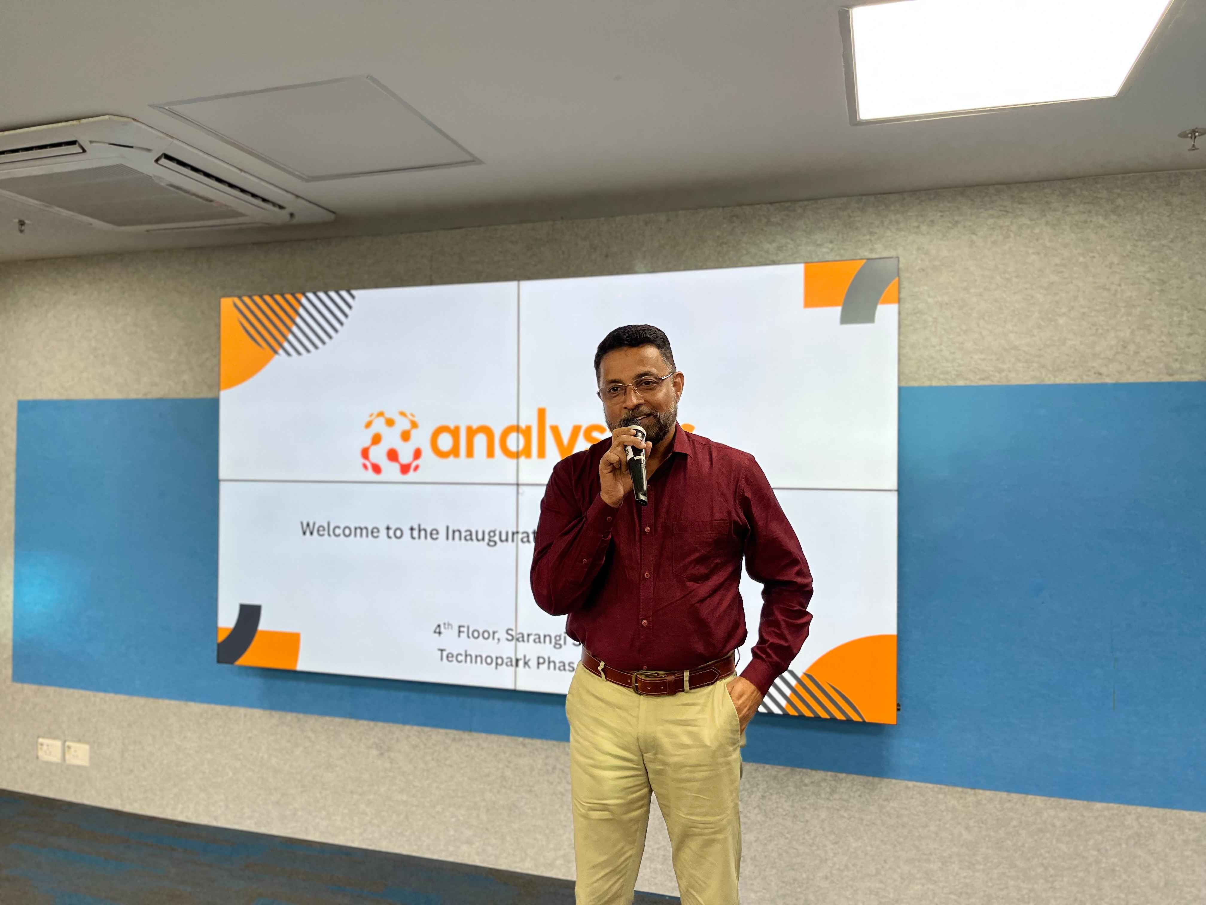 CEO Technopark addressing the gathering.