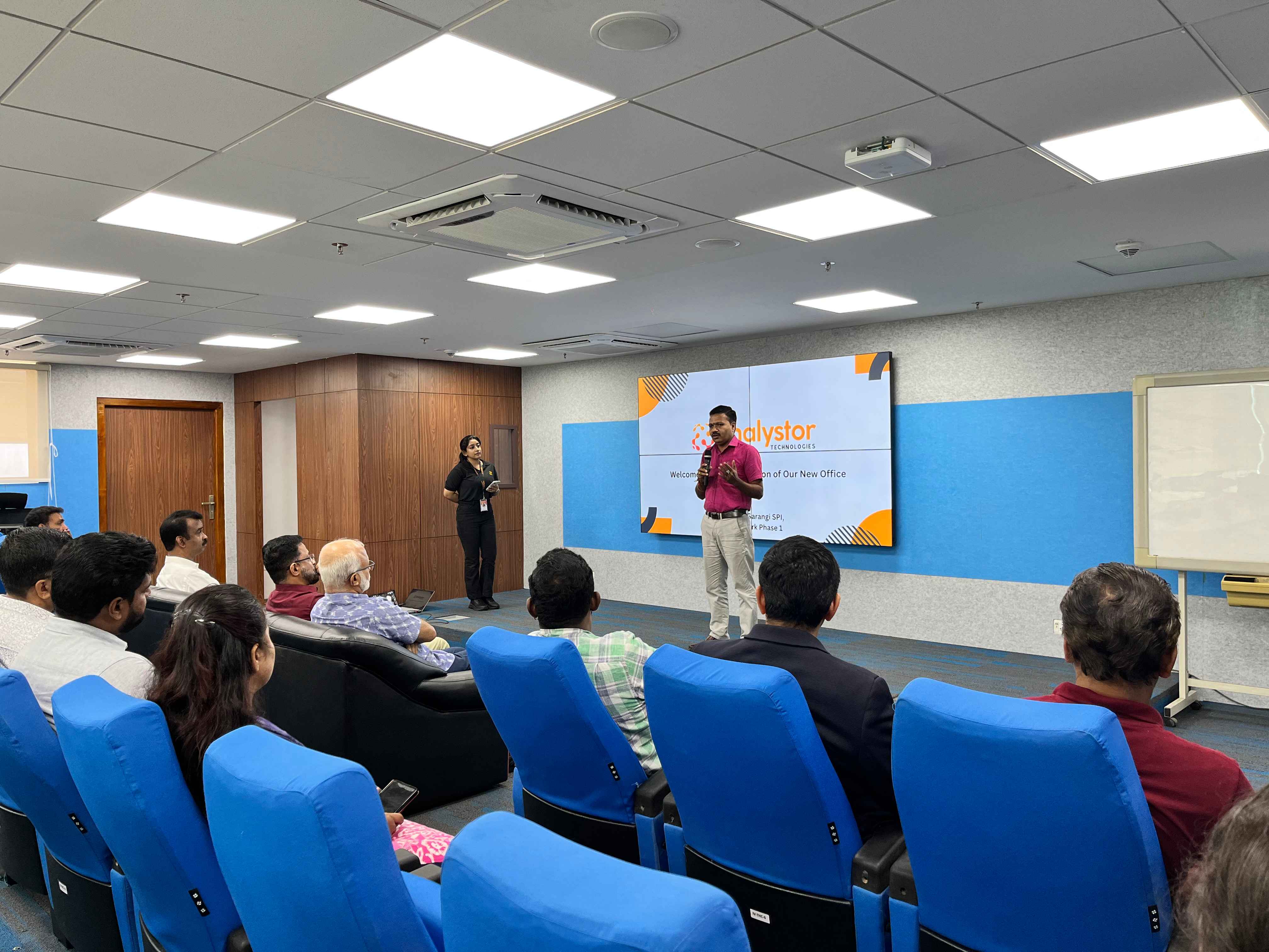 STPI Additional Director Shri Mahesh M Nair, addressing the gathering.