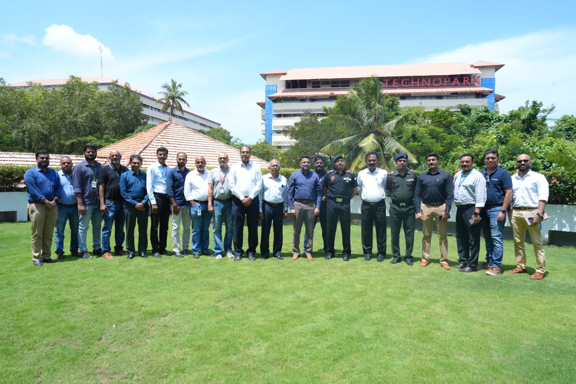 The delegation comprising Brigadier Anurag Upadhyaya and Lt Col Arun Sathyan with Team Technopark.