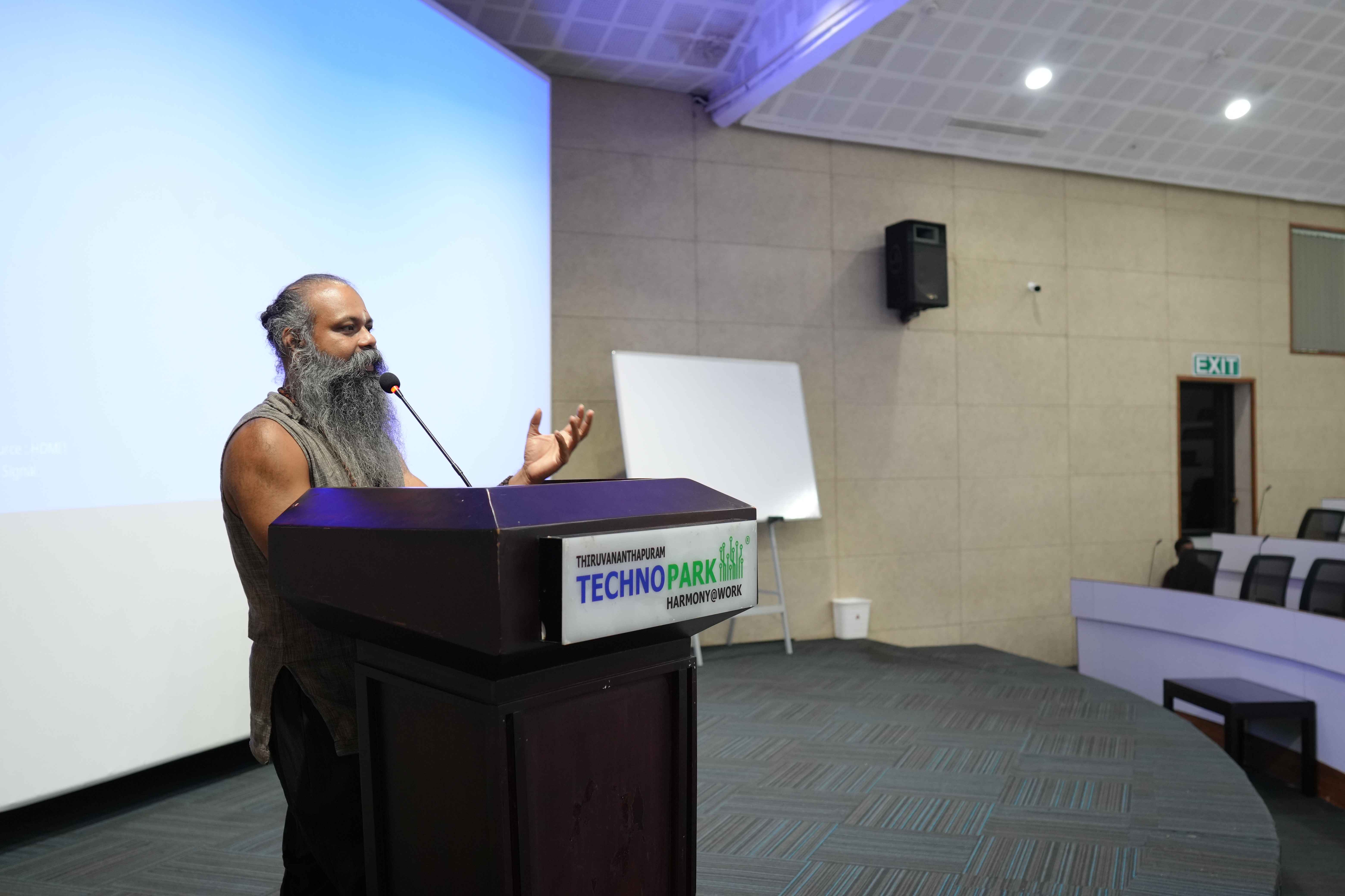 Gurukkal Dr. S Mahesh of the Agasthyam Foundation, delivering an inspiring speech to employees of Park Centre.